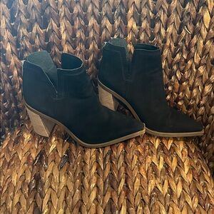 Vince Camuto Booties